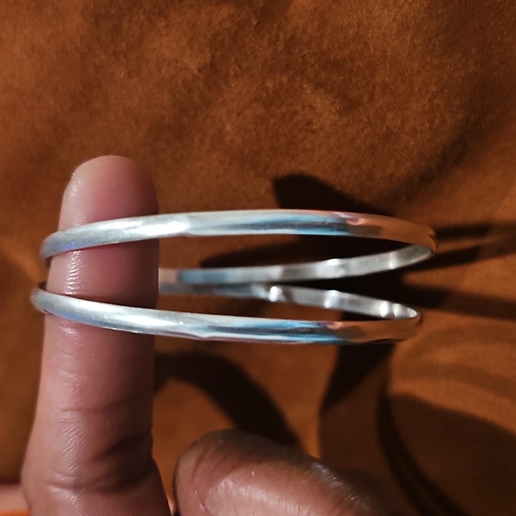 Ladies All Size 8 Sterling Silver Bangles and Rings Set Of Four Peices, New - Picture 7 of 8